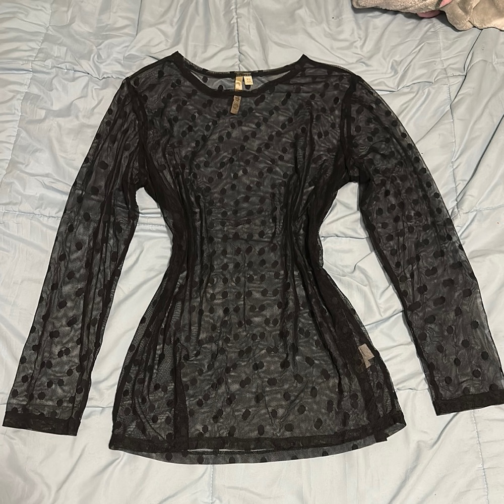 Comfy U.S.A black polka dot mesh top size XL